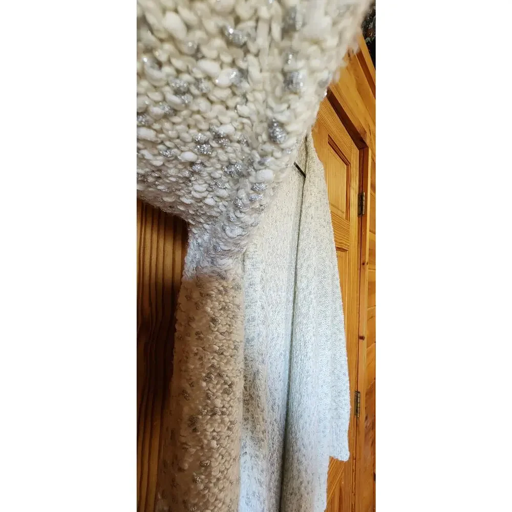 Liz‎ Claibourne cardigan sweater